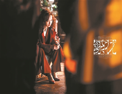 《繁花》重启90年代穿搭美学