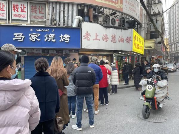 热度不减！去黄河路千万别做这事！避峰指南：这个时段最挤→