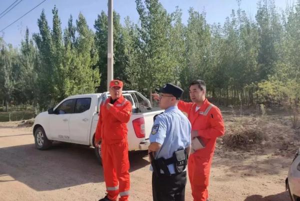 戴上父亲的警号!封存4年多的500085警号重启! 戴上父亲的警号!封存4年多的500085警号重启!