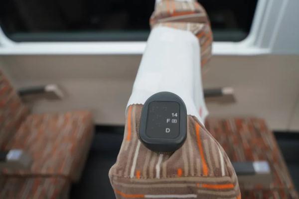 复兴号智能动车组开进青藏高原