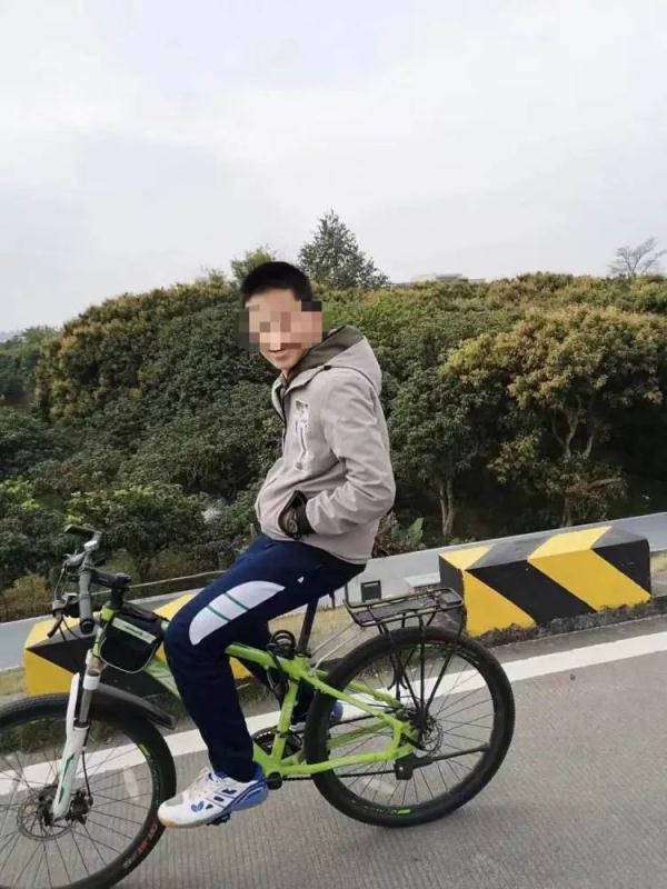 五年级学生向老师求助留遗书后坠楼,法院一审判决校方担责四成 五年级学生向老师求助留遗书后坠楼,法院一审判决校方担责四成