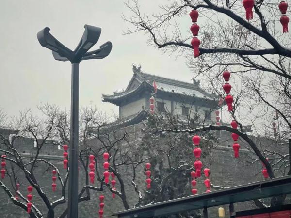 气温变化剧烈，陕西迎速冻模式！大气污染扩散条件或有所好转；雨雪持续至→