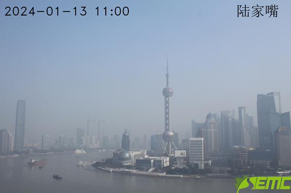半个月来第三次 迪士尼宣布今晚烟花或将取消！只因现在上海全红了...
