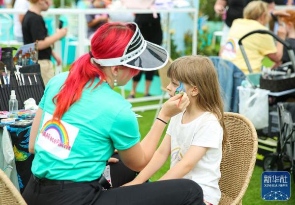 澳网|“儿童网球日”活动举行 澳网|“儿童网球日”活动举行