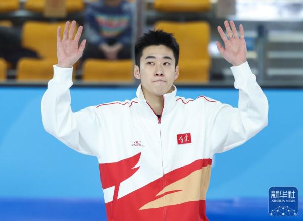 全冬会 | 张添翼夺短道速滑青年组男子500米冠军