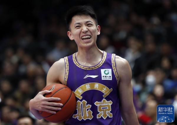 篮球丨CBA常规赛：北京控股不敌浙江稠州金租