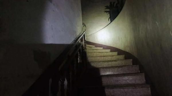 被拘11日!一个小疏忽,厨房引发大火!这些“危险行为”您做过吗—— 被拘11日!一个小疏忽,厨房引发大火!这些“危险行为”您做过吗——