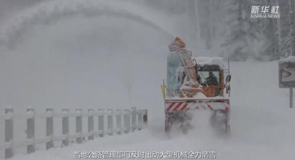 31处雪崩，6公里路段被埋，最深超5米，游客滞留！喀纳斯景区：食宿免费