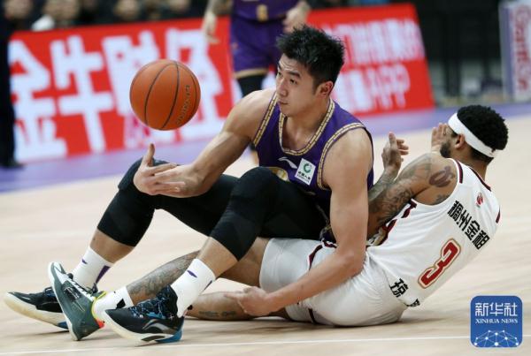 篮球丨CBA常规赛：北京控股不敌浙江稠州金租