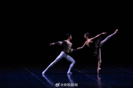 中央芭蕾舞团在香港跳起绝美天鹅湖
