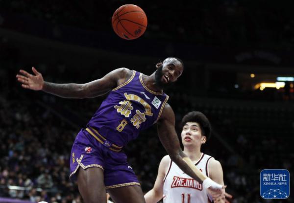 篮球丨CBA常规赛：北京控股不敌浙江稠州金租