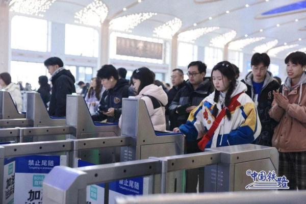 @即将放寒假的小伙伴们 你的火车票学生优惠资质核验了吗? @即将放寒假的小伙伴们 你的火车票学生优惠资质核验了吗?