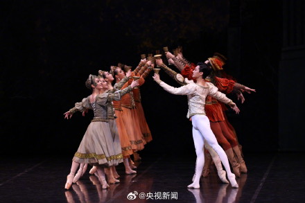 中央芭蕾舞团在香港跳起绝美天鹅湖