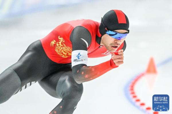 全冬会丨速度滑冰：宁忠岩获公开组男子1500米冠军