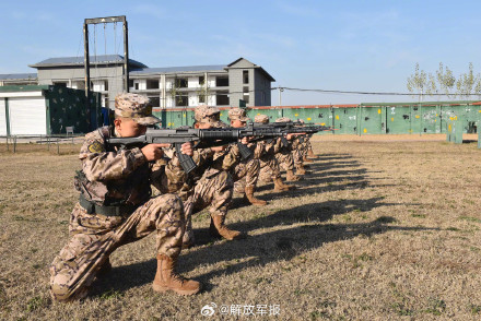 血性十足！带你走进武警官兵训练现场