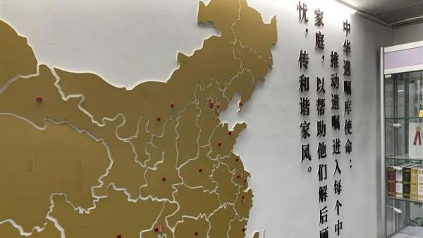 生病后子女不闻不问，老人修改遗嘱：将三套房捐给宠物医院