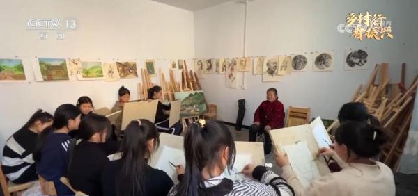 小山沟蕴藏大优势 “写生经济”绘出乡村腾飞“新画卷”