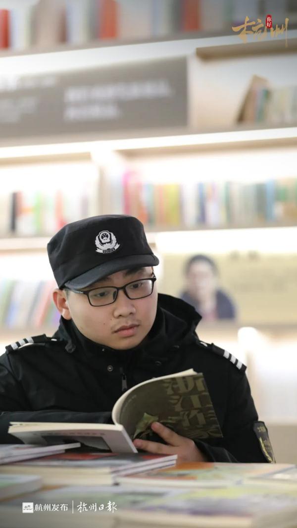 真顶流！杭州这个地方太有魔力，连保安都“卷”起来了