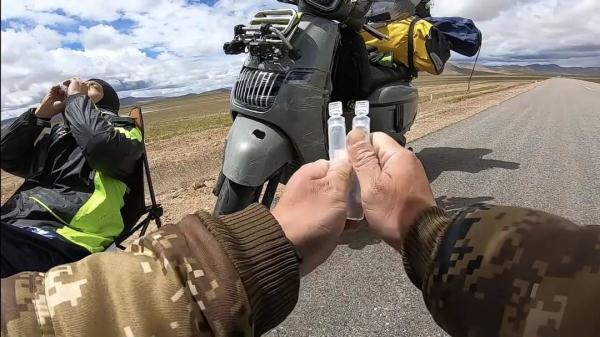 海拔4700米无人区骑行遇险!他出手了 海拔4700米无人区骑行遇险!他出手了