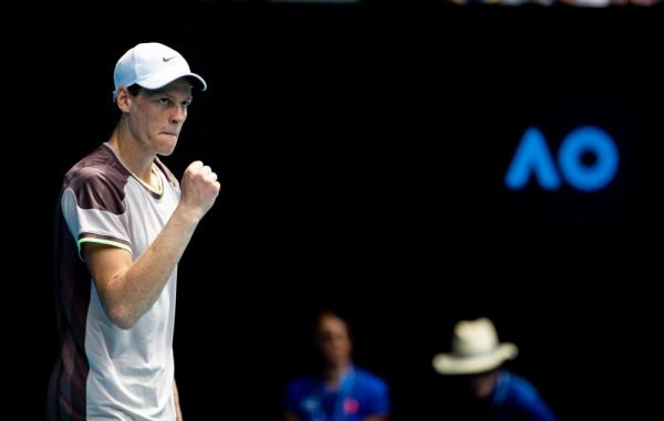 澳网综合 | 卫冕冠军双双晋级