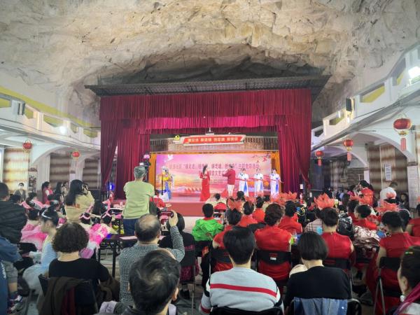一刻钟便民生活圈,“圈”出家门口的幸福 一刻钟便民生活圈,“圈”出家门口的幸福