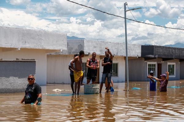 巴西里约州暴雨造成至少12人死亡 巴西里约州暴雨造成至少12人死亡