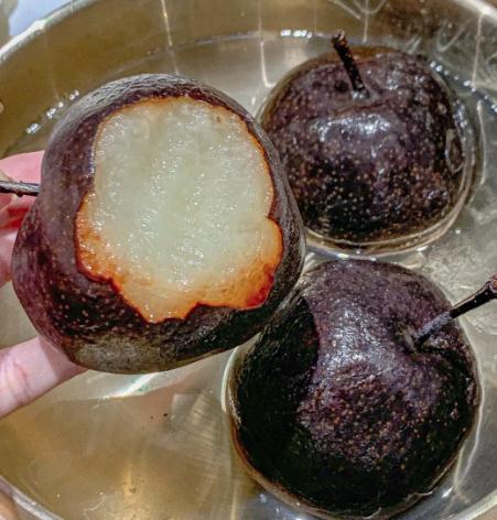 火出圈的冻梨咋吃更健康? 火出圈的冻梨咋吃更健康?