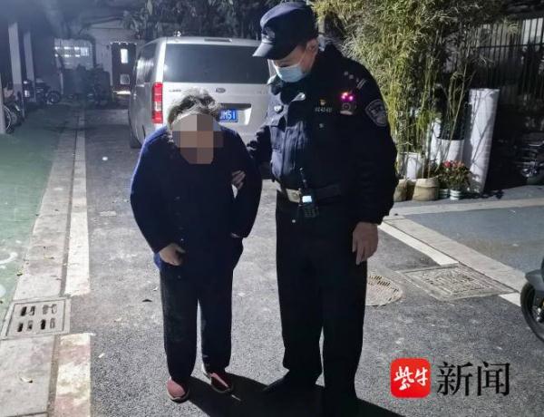 八旬老人迷路，民警暖心援手送回家