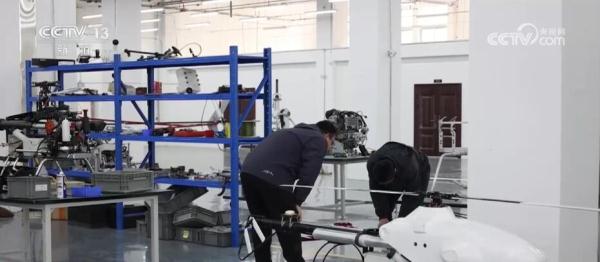 打造发展“新赛道” 低空经济“起飞”催生万亿级大市场 打造发展“新赛道” 低空经济“起飞”催生万亿级大市场