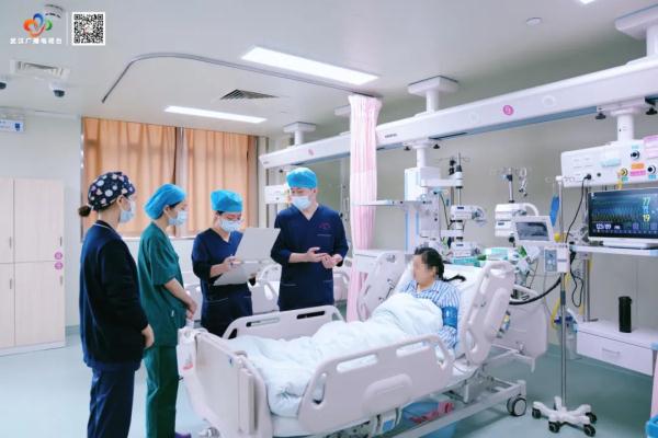 “快点快点快点”！产妇一阵咳嗽，医护22小时生死营救