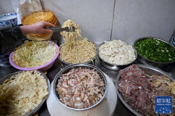 安徽淮南：牛肉汤飘香幸福味
