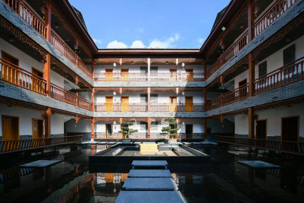 冲刺、收获、信心——四川“9·5”泸定地震灾区回访见闻 冲刺、收获、信心——四川“9·5”泸定地震灾区回访见闻