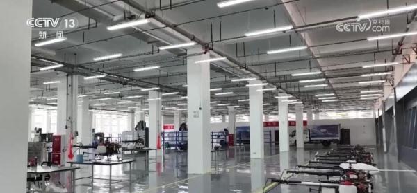 打造发展“新赛道” 低空经济“起飞”催生万亿级大市场 打造发展“新赛道” 低空经济“起飞”催生万亿级大市场