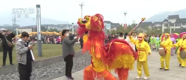 各地喜气洋洋“年味”渐浓 物丰价美“烟火气”里迎新年 各地喜气洋洋“年味”渐浓 物丰价美“烟火气”里迎新年