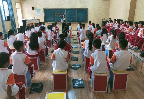 “呦呦鹿鸣”合唱走红!背后的故事令人感动 “呦呦鹿鸣”合唱走红!背后的故事令人感动