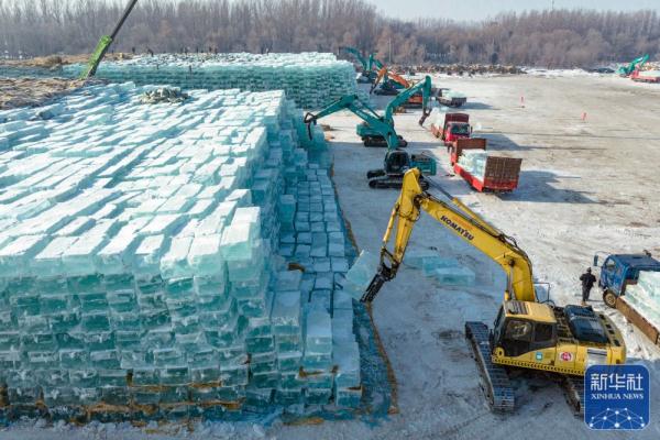 一年不融化!“尔滨”开始为下个冰雪季存冰 一年不融化!“尔滨”开始为下个冰雪季存冰
