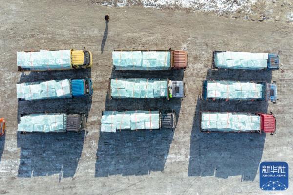 一年不融化!“尔滨”开始为下个冰雪季存冰 一年不融化!“尔滨”开始为下个冰雪季存冰