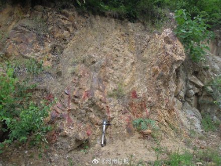 我国在河南发现新矿物倪培石 我国在河南发现新矿物倪培石