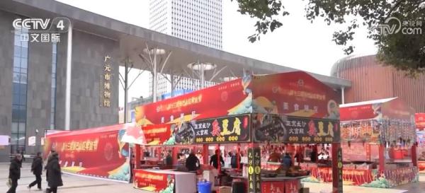 线上线下年货市场升温 传统文化活动掀起消费热潮