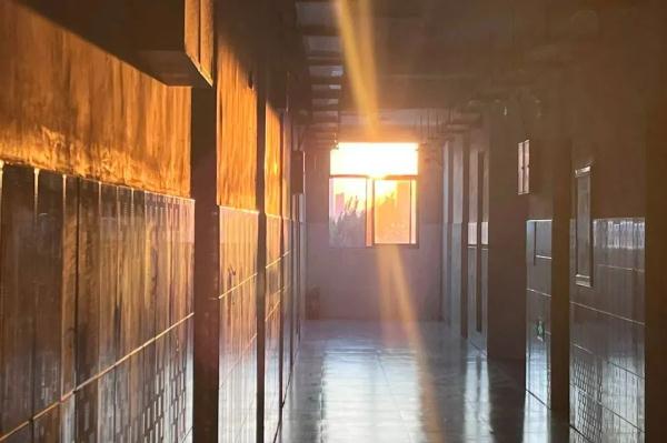 “奶奶说，这些好吃的都要给我留着……”