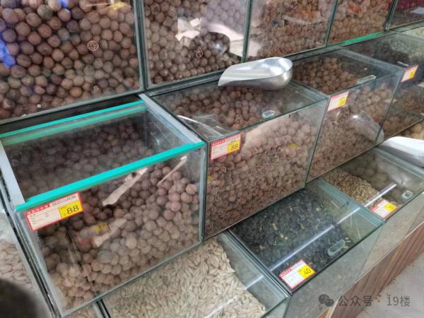 要涨价了！杭州一大早排起长队，卖疯了！87岁老大爷：怎么今年还要...