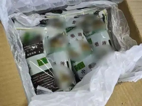 介绍“老中医”专业看诊？在医院碰到这种人要小心“医托”陷阱！上海已有近千人上当！