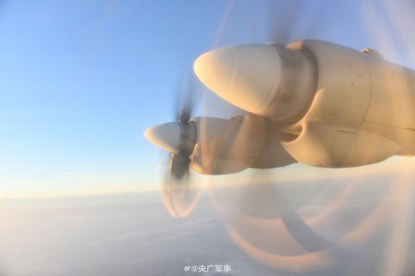 海军航空兵高强度预警探测训练 海军航空兵高强度预警探测训练