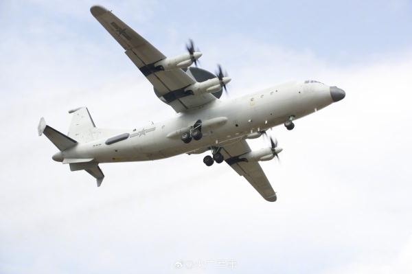 海军航空兵高强度预警探测训练 海军航空兵高强度预警探测训练