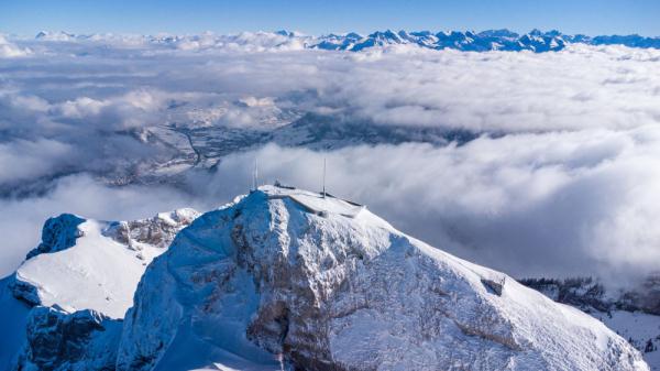 云端的皮拉图斯山