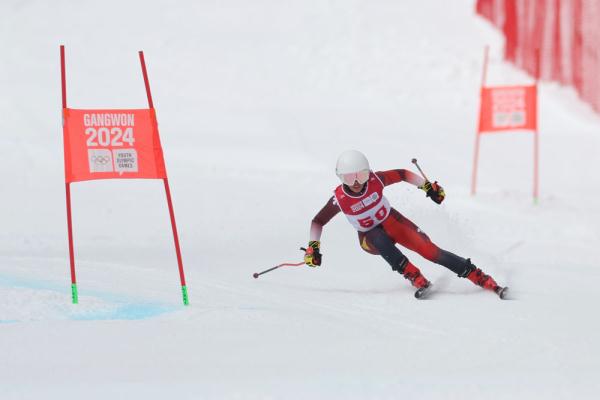 冬青奥会 | 中国队首次参加冬青奥会高山滑雪速度类项目竞赛
