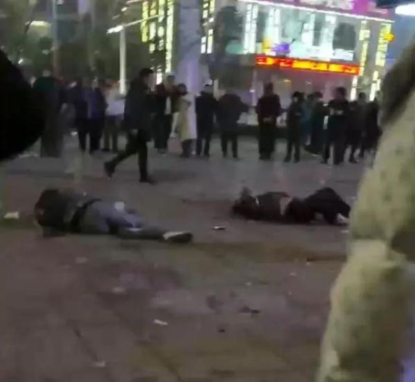 河南焦作一广场放鞭炮炸伤3人,官方通报 河南焦作一广场放鞭炮炸伤3人,官方通报