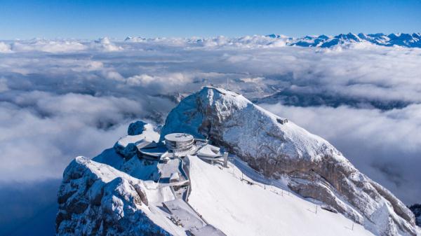 云端的皮拉图斯山
