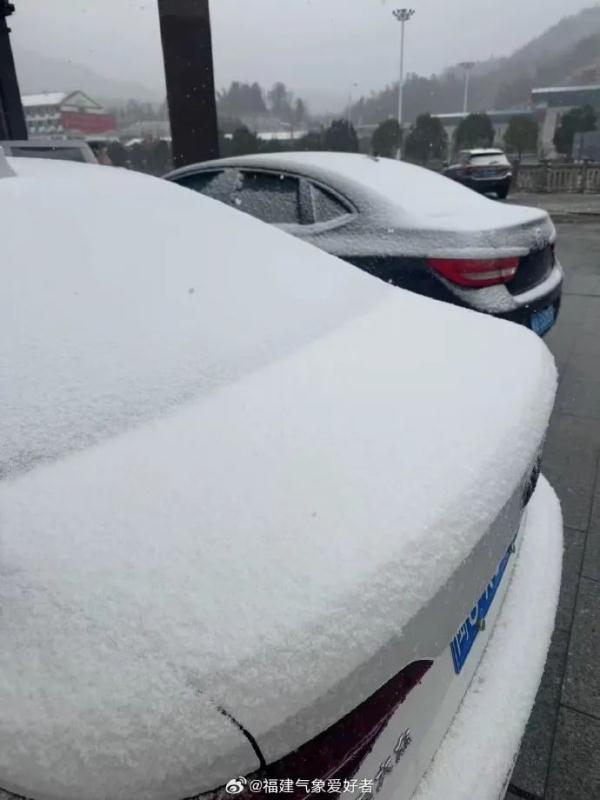 福建下雪了！网友纷纷晒出雪景