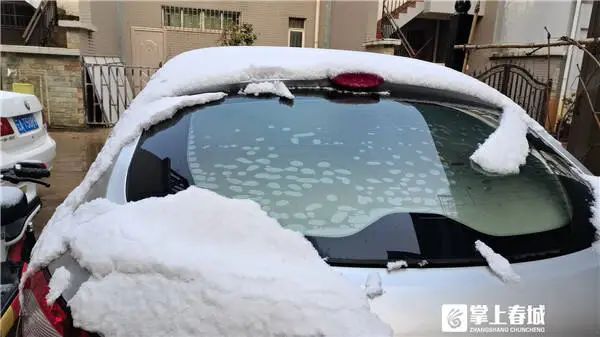 “冻真格”！昆明今早下雪啦！辖区内这几条高速已临时封闭！